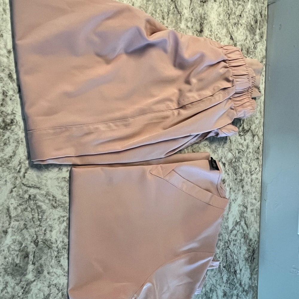 Women’s light pink Top and bottom scrub set